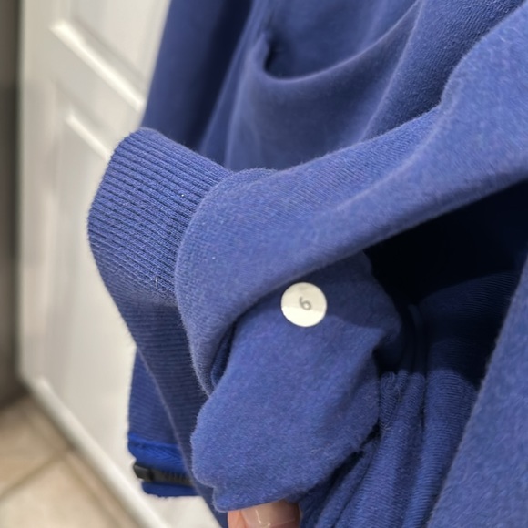 Scuba hoodie excellent condition just wanted this years version - Picture 5 of 5